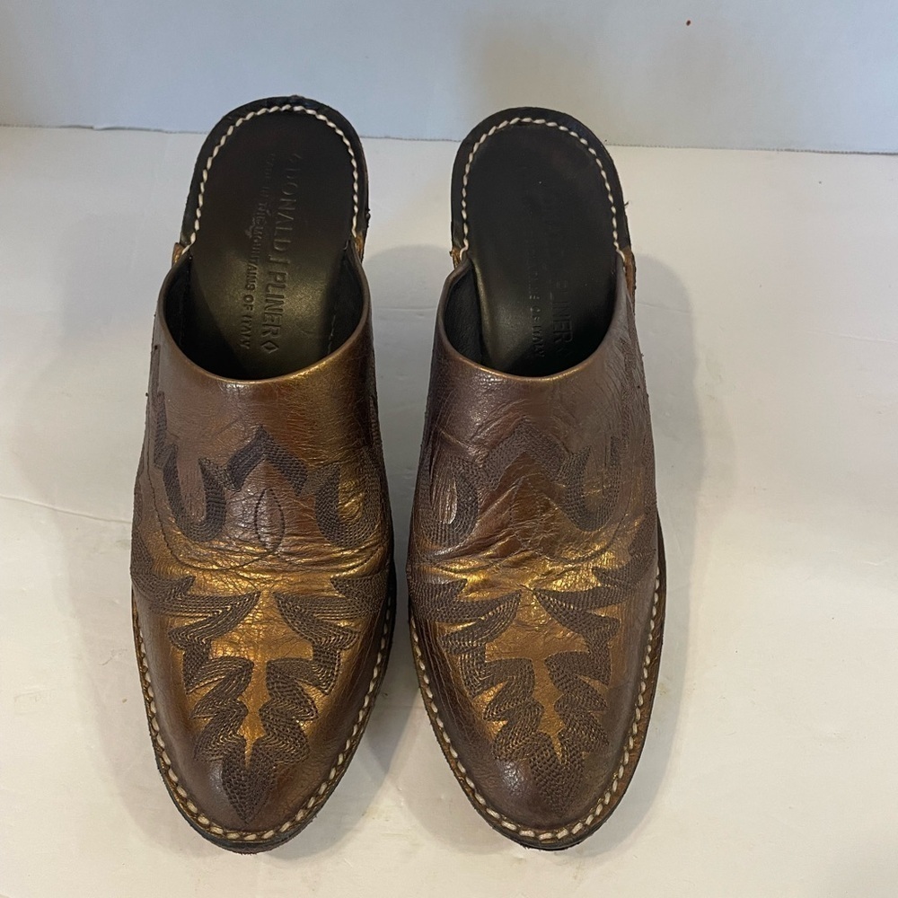 Donald J Pliner Bronze Brown Leather Heeled Mules Clogs size 7 - Picture 2 of 11